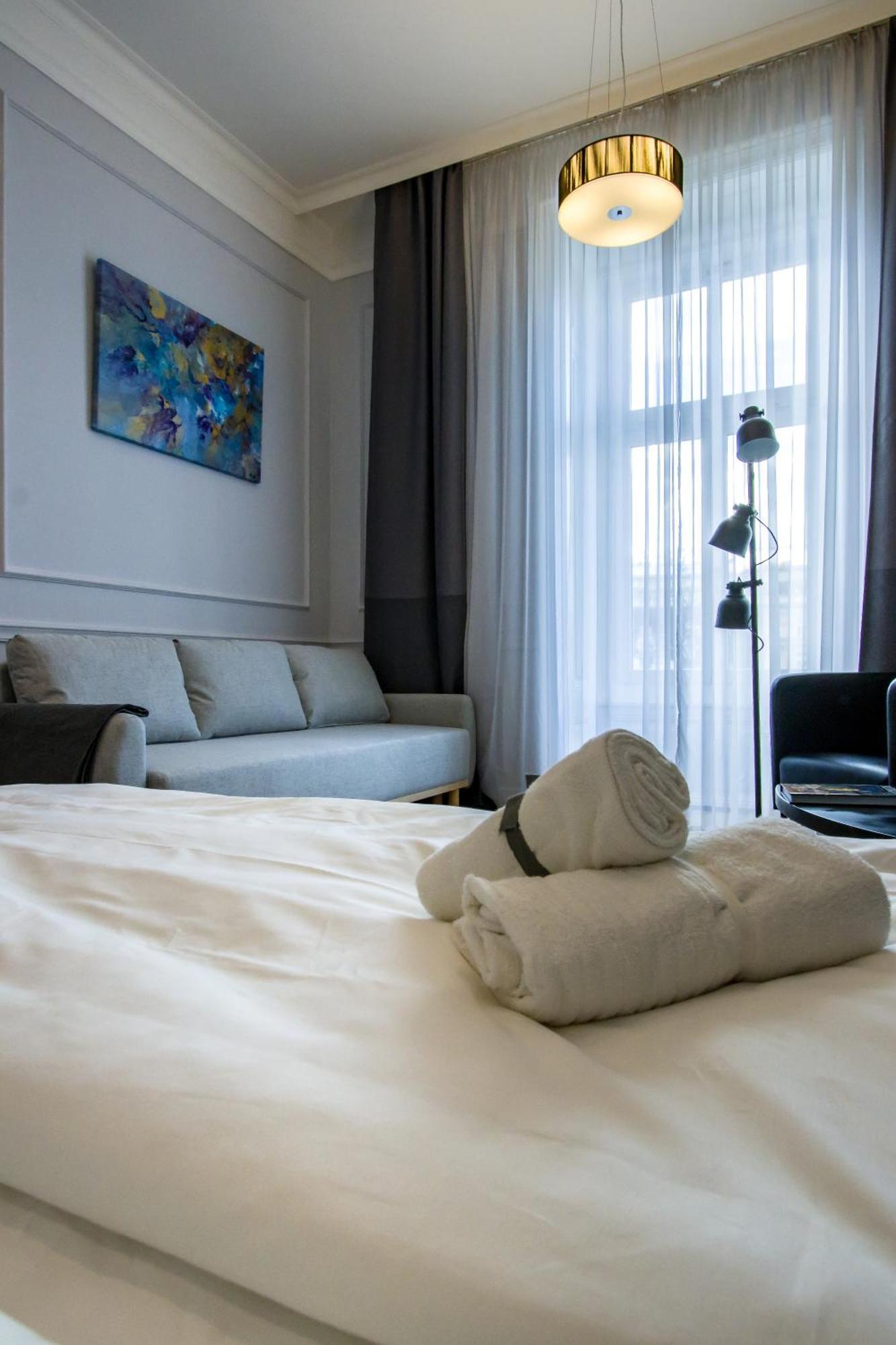 Wilson'S Oktogon Square Suite Apartment Budapest Exteriör bild