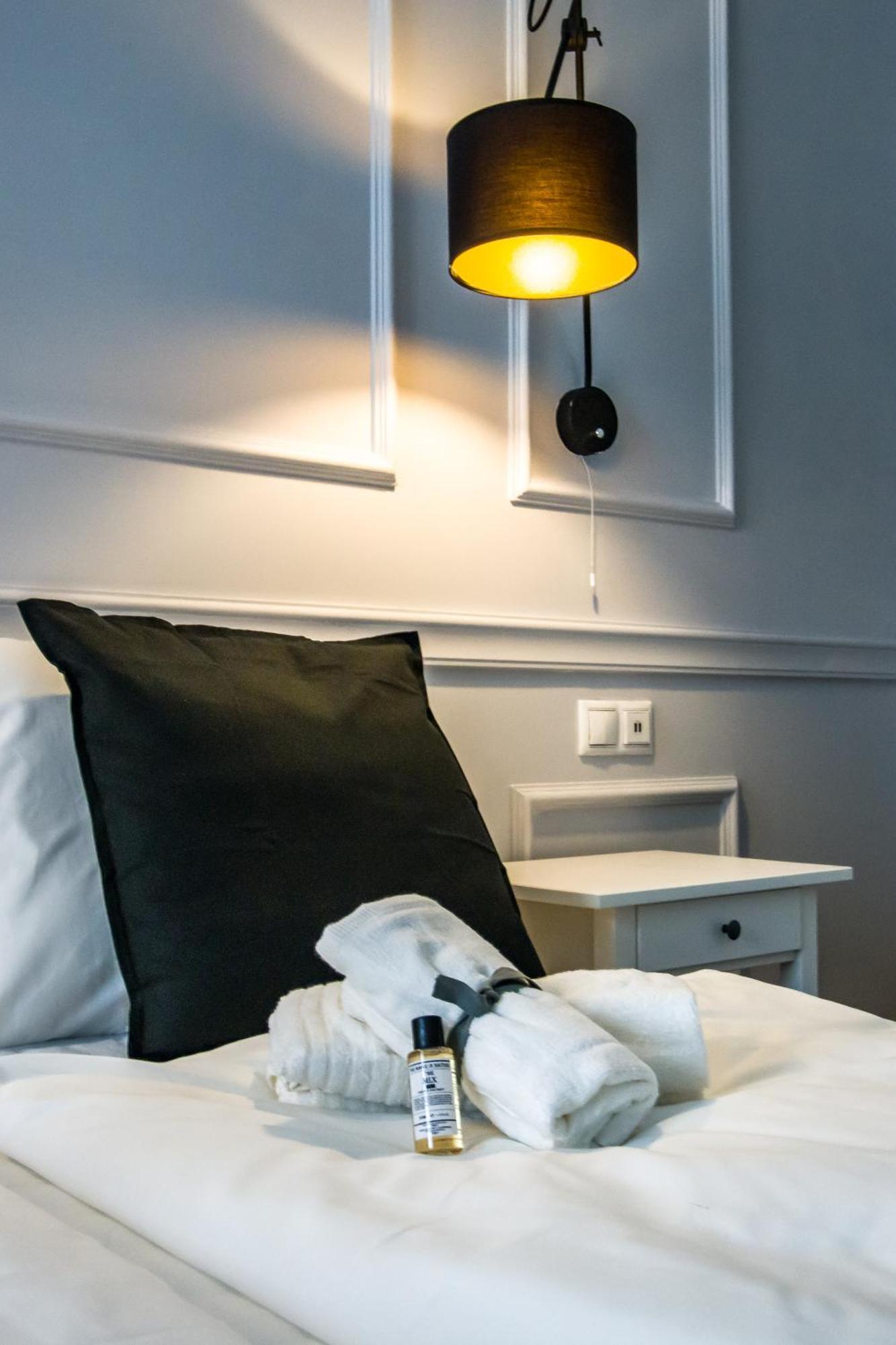 Wilson'S Oktogon Square Suite Apartment Budapest Exteriör bild